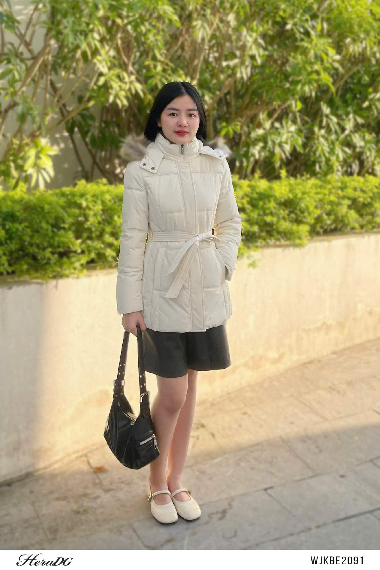 Ảnh của Áo phao 3 lớp dáng lỡ dây buộc eo