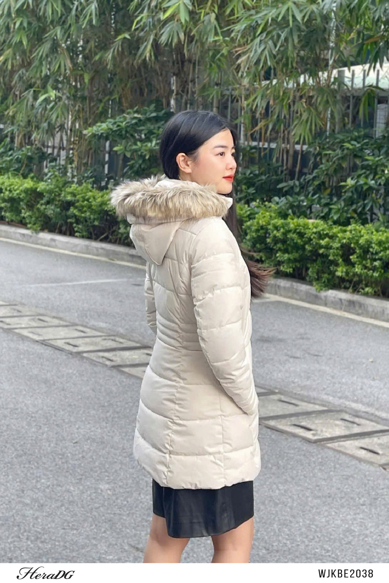 Ảnh của Áo phao 3 lớp dáng lỡ mũ lông tháo rời