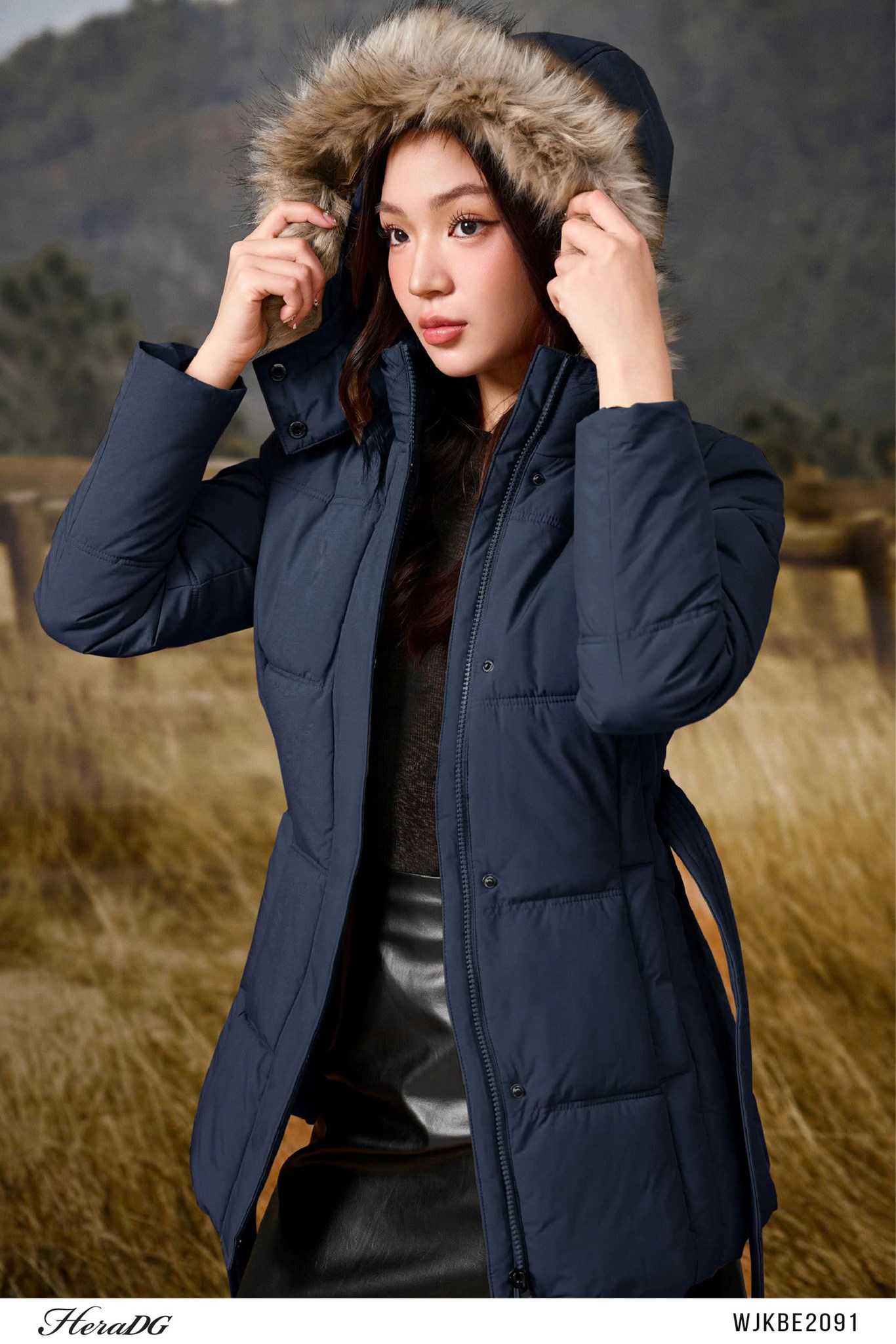 Ảnh của Áo phao 3 lớp dáng lỡ dây buộc eo