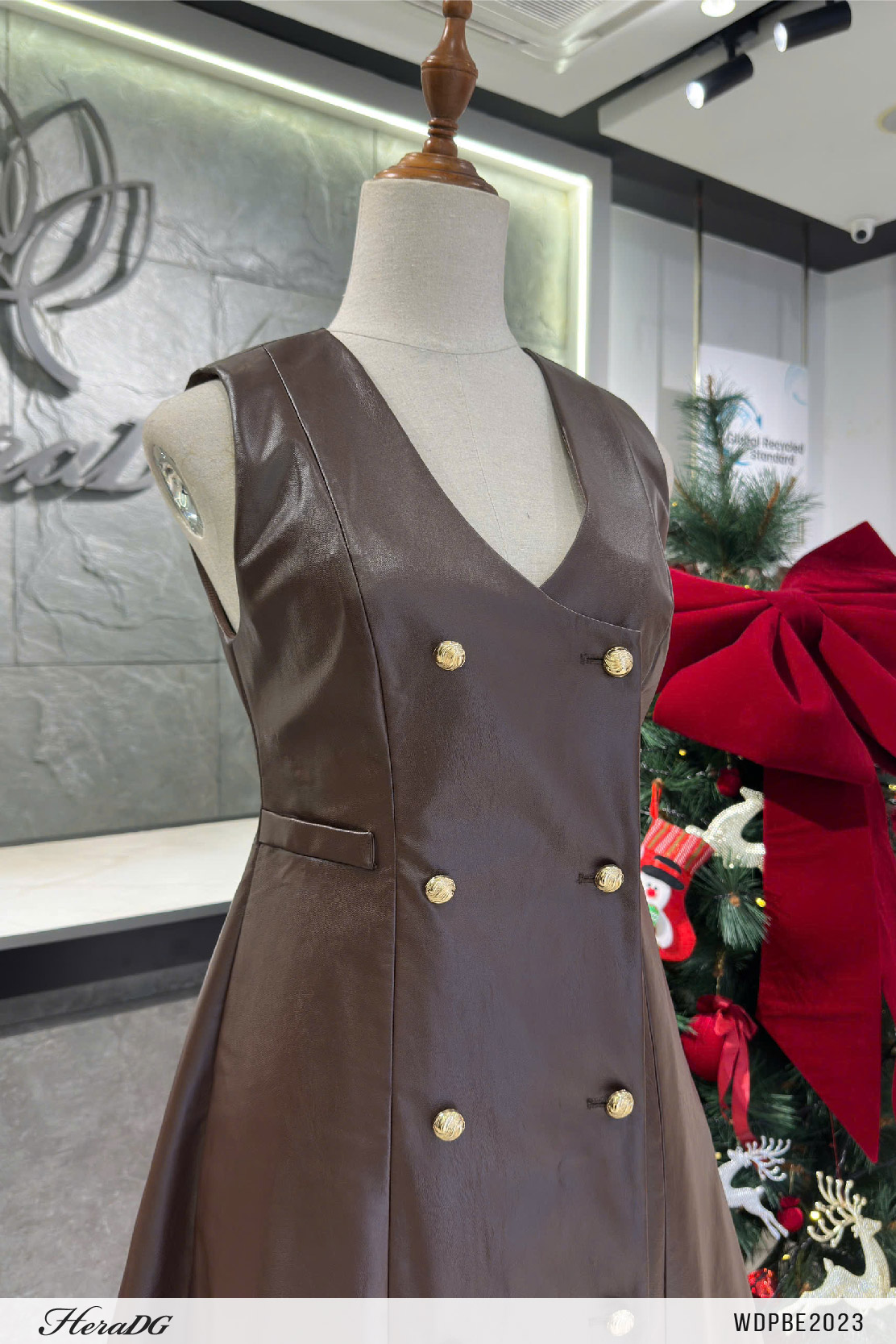 Ảnh của Đầm da dáng xòe sát nách