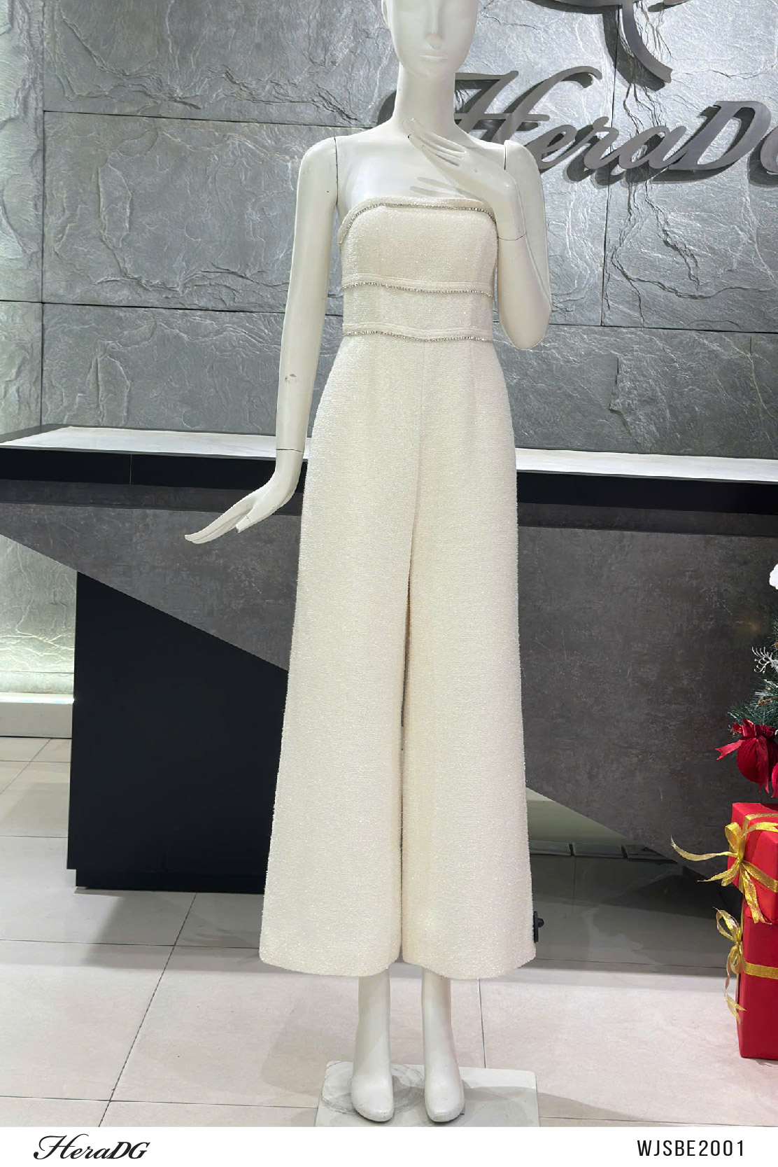 Ảnh của Jumsuit tweed cúp ngực