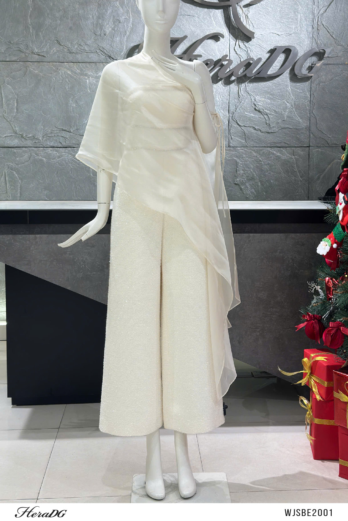 Ảnh của Jumsuit tweed cúp ngực