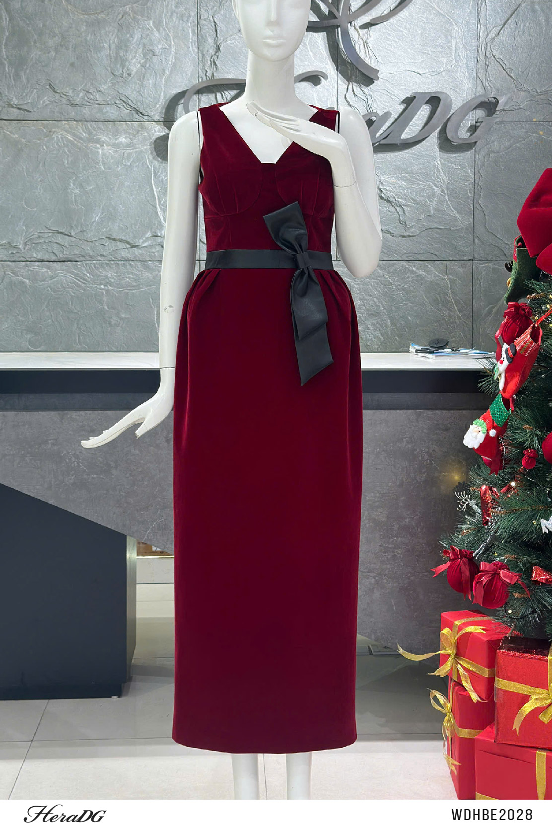 Ảnh của Đầm nhung cổ tim phối nơ da