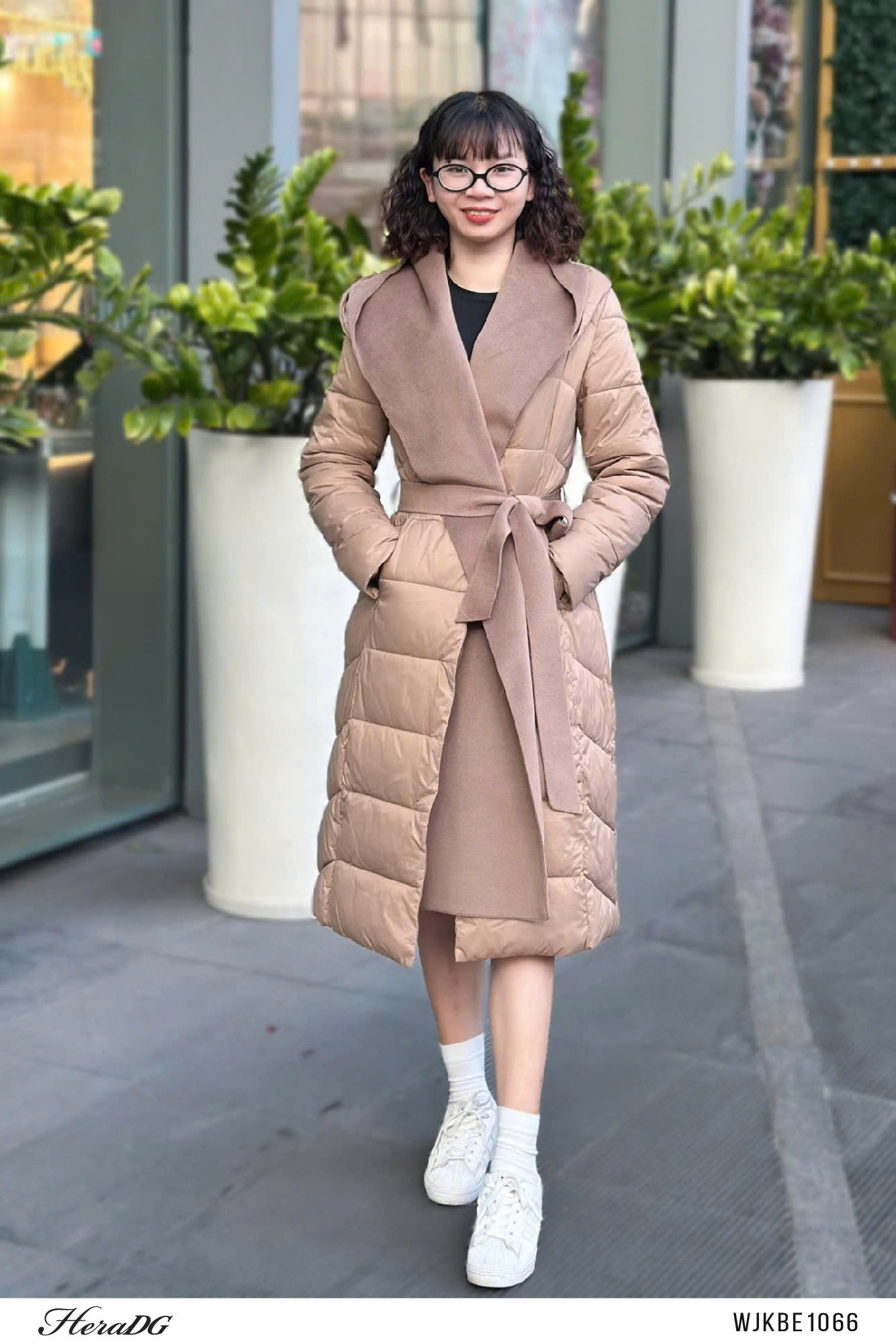 Ảnh của Áo phao 3 lớp dáng dài khăn liền mũ dạ