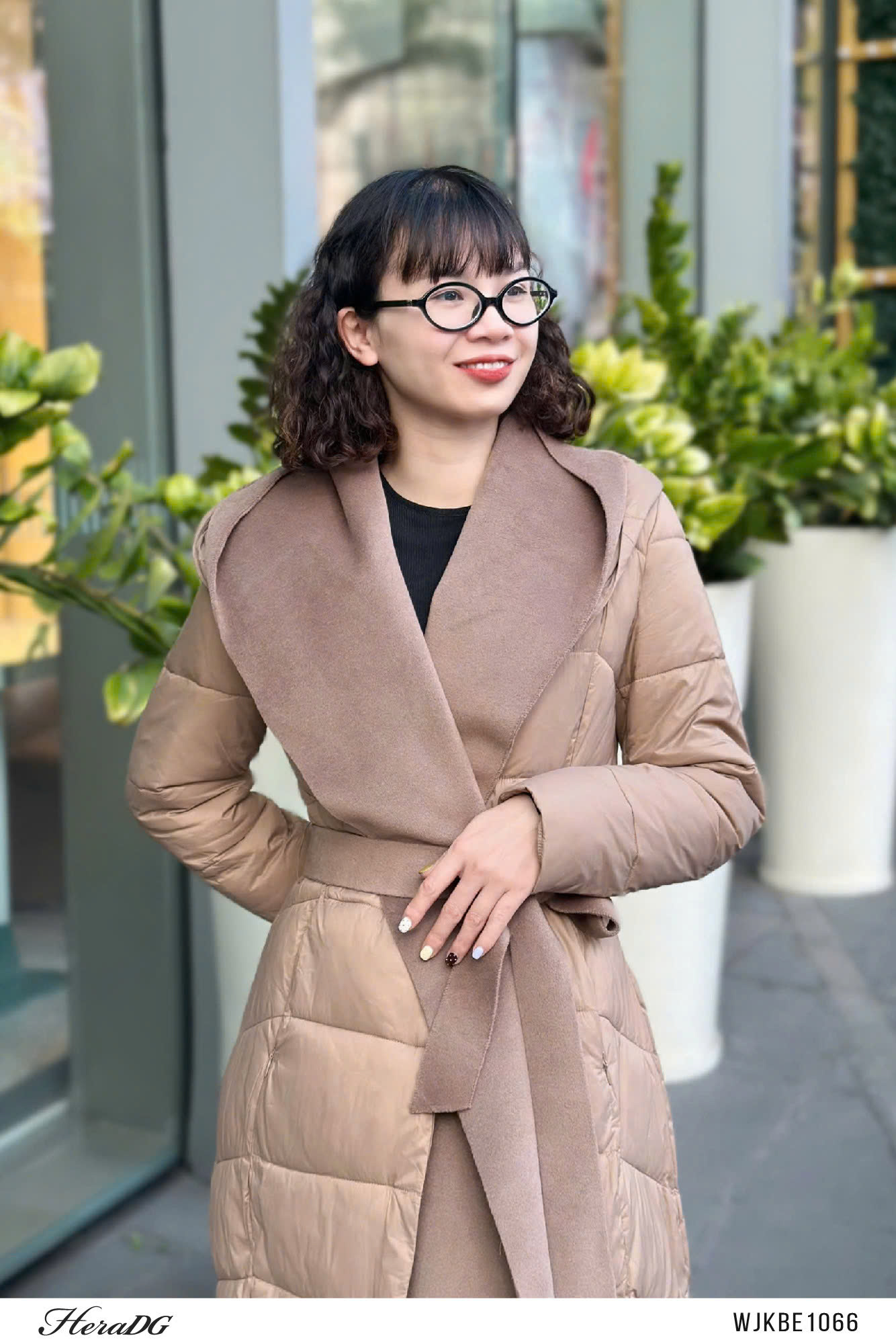 Ảnh của Áo phao 3 lớp dáng dài khăn liền mũ dạ