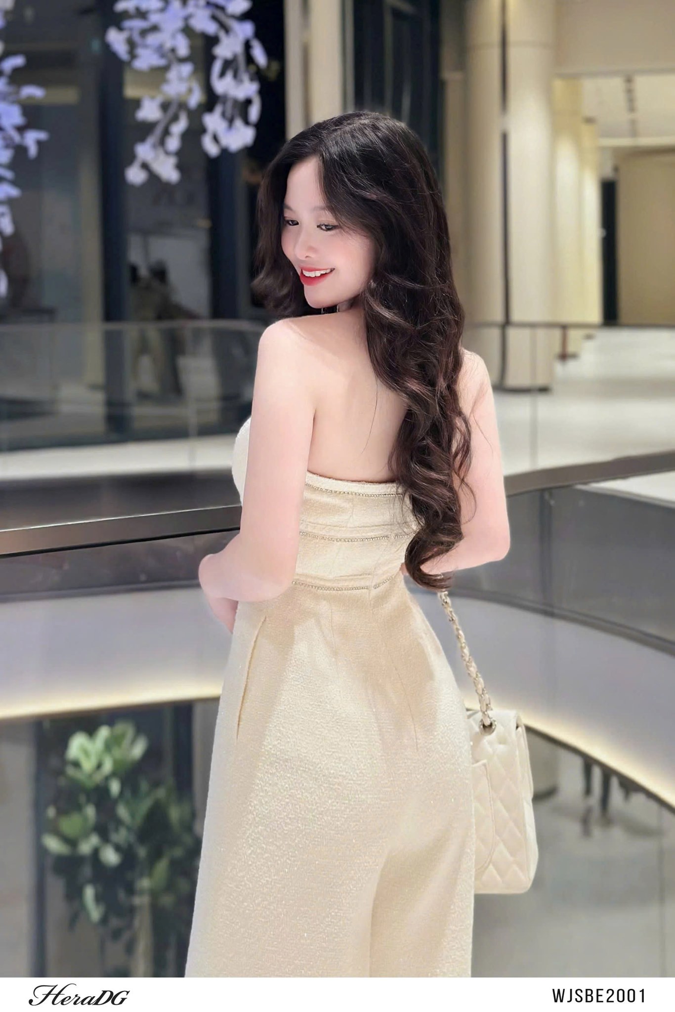 Ảnh của Jumsuit tweed cúp ngực