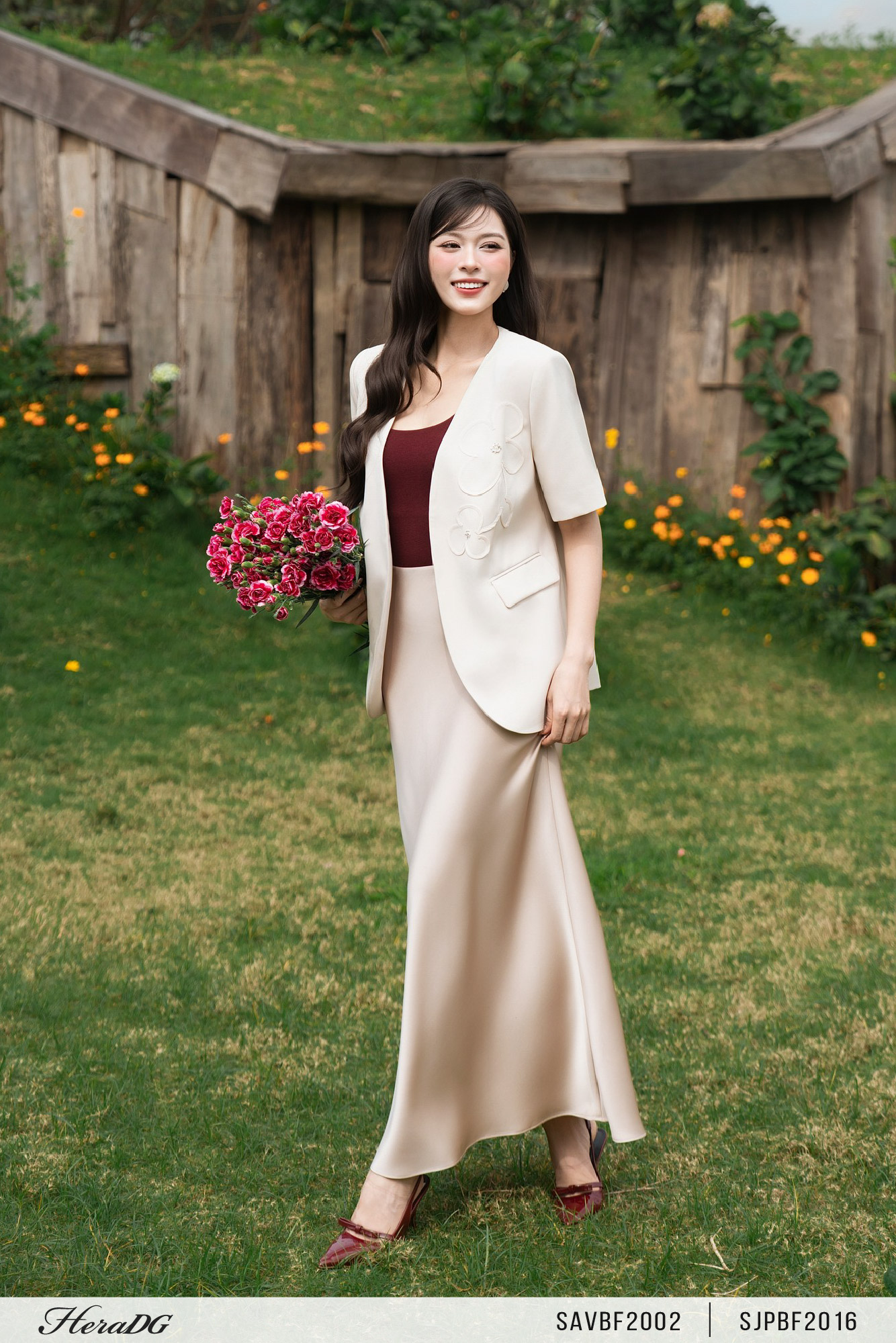 Ảnh của Chân váy lụa đuôi cá