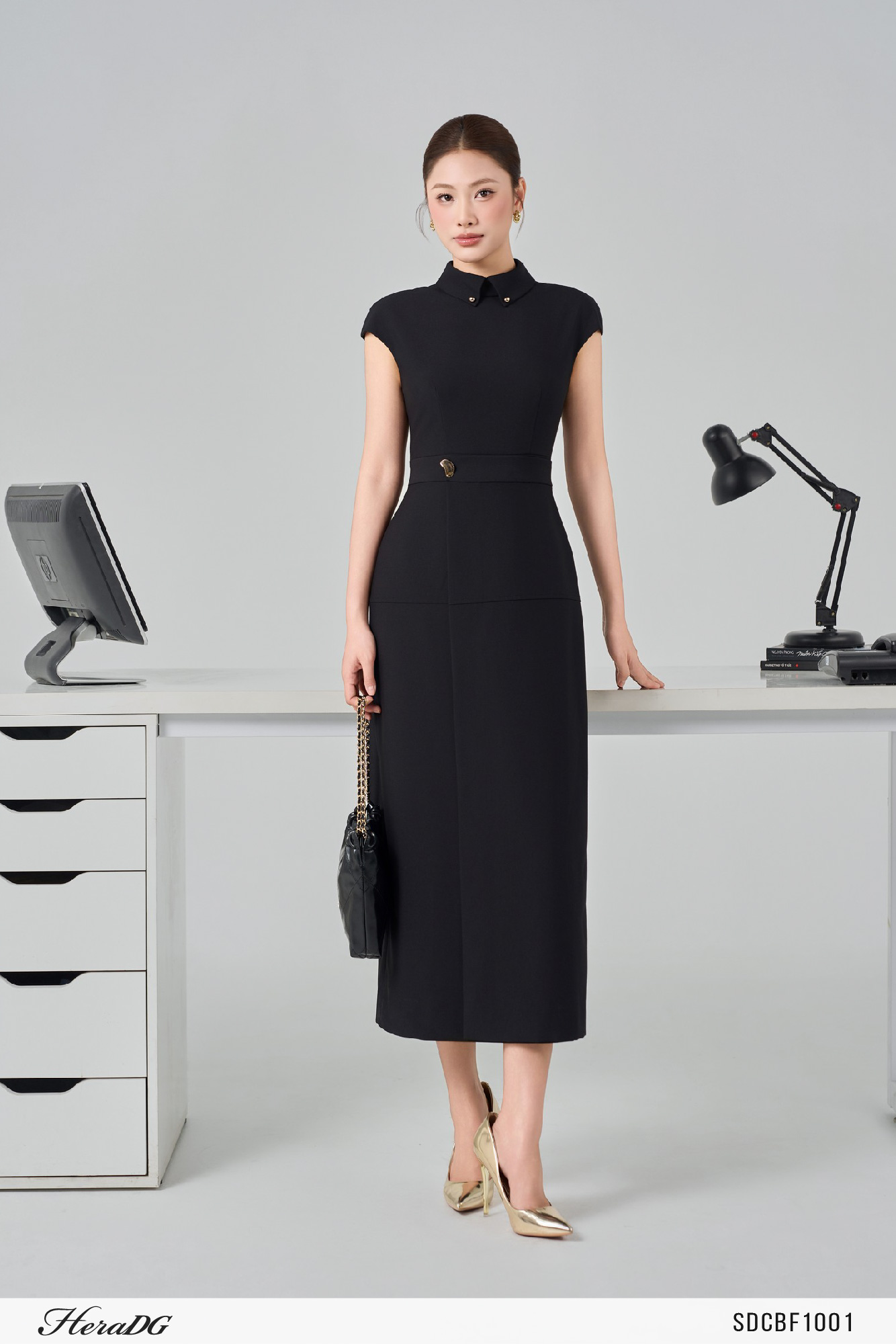 Ảnh của Đầm giả set cổ thắt vạt