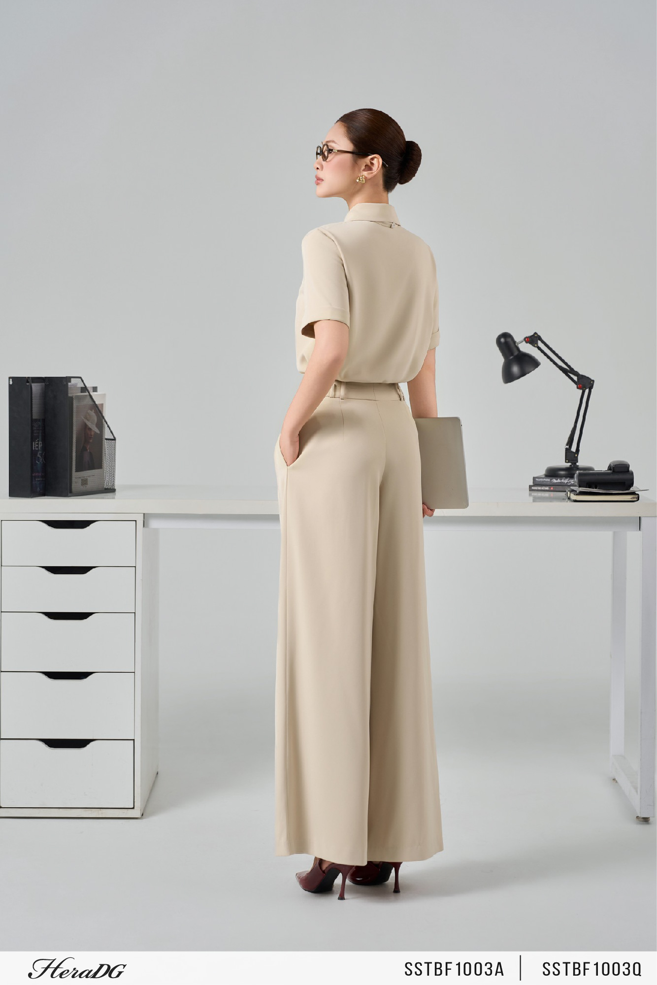 Ảnh của Áo sơ mi thắt cà vạt