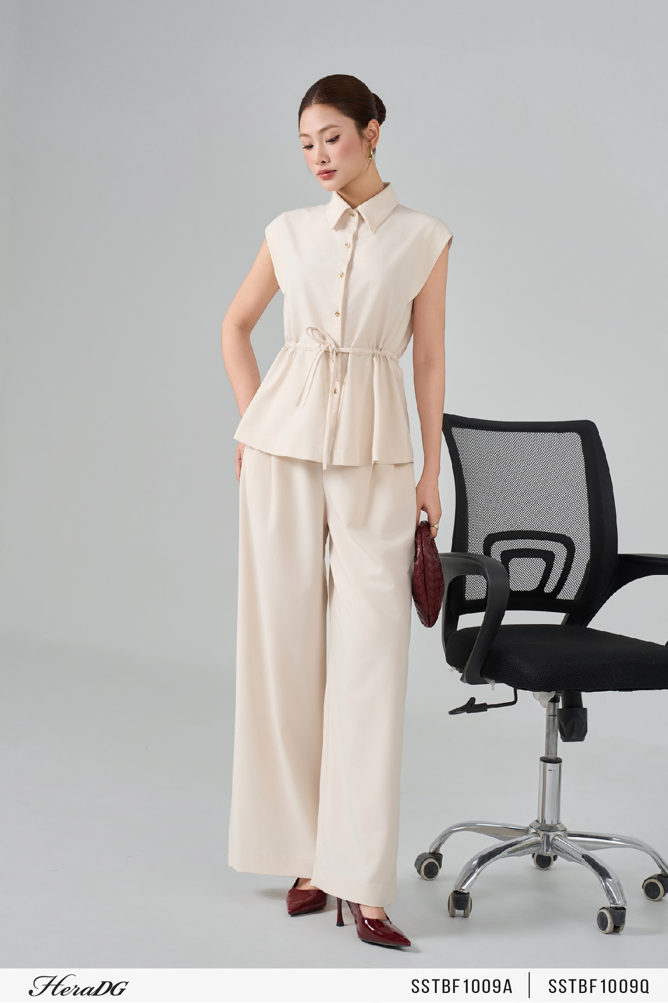 Ảnh của Áo kiểu vai chờm, rút eo