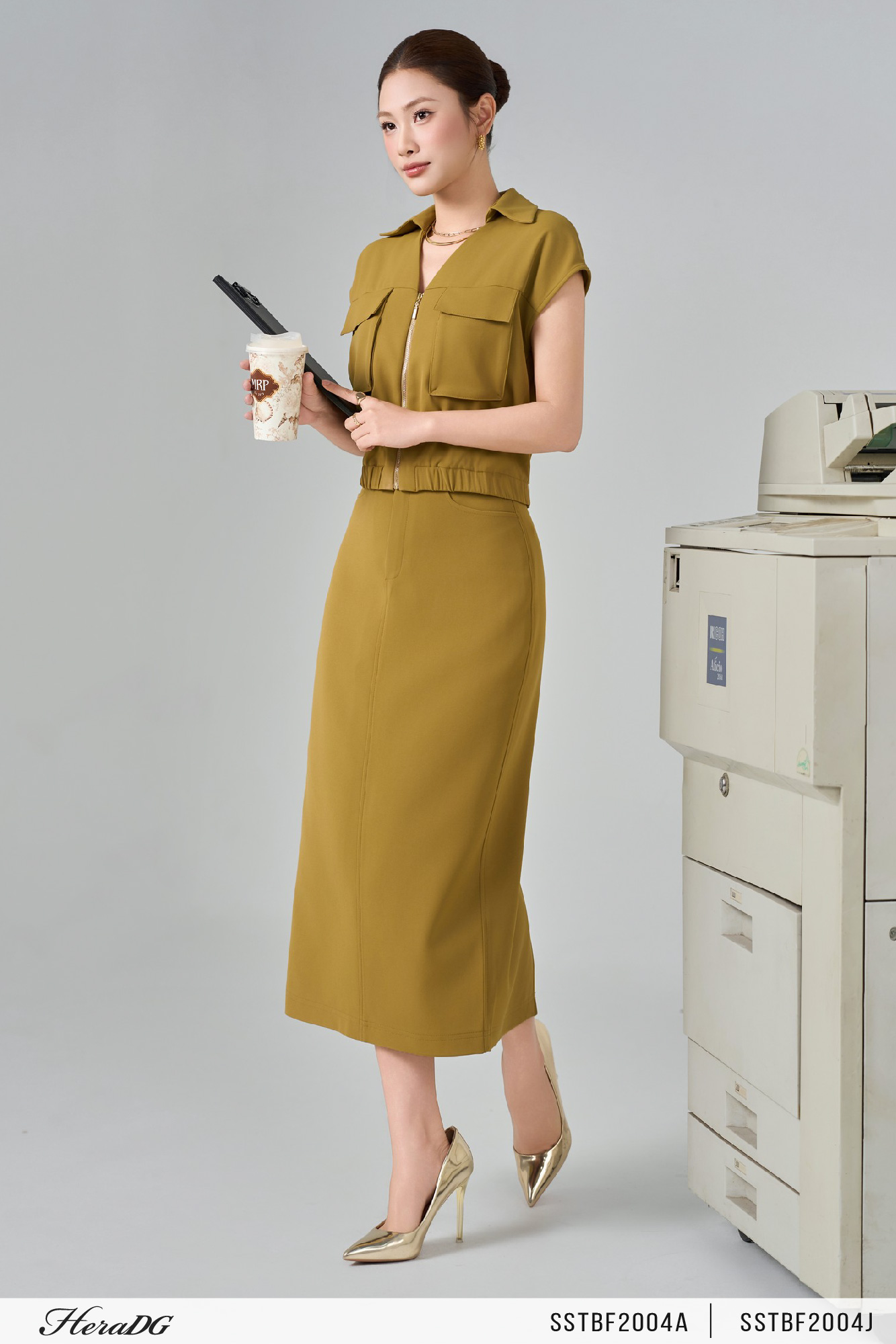 Ảnh của Áo kiểu mở khoá đồng