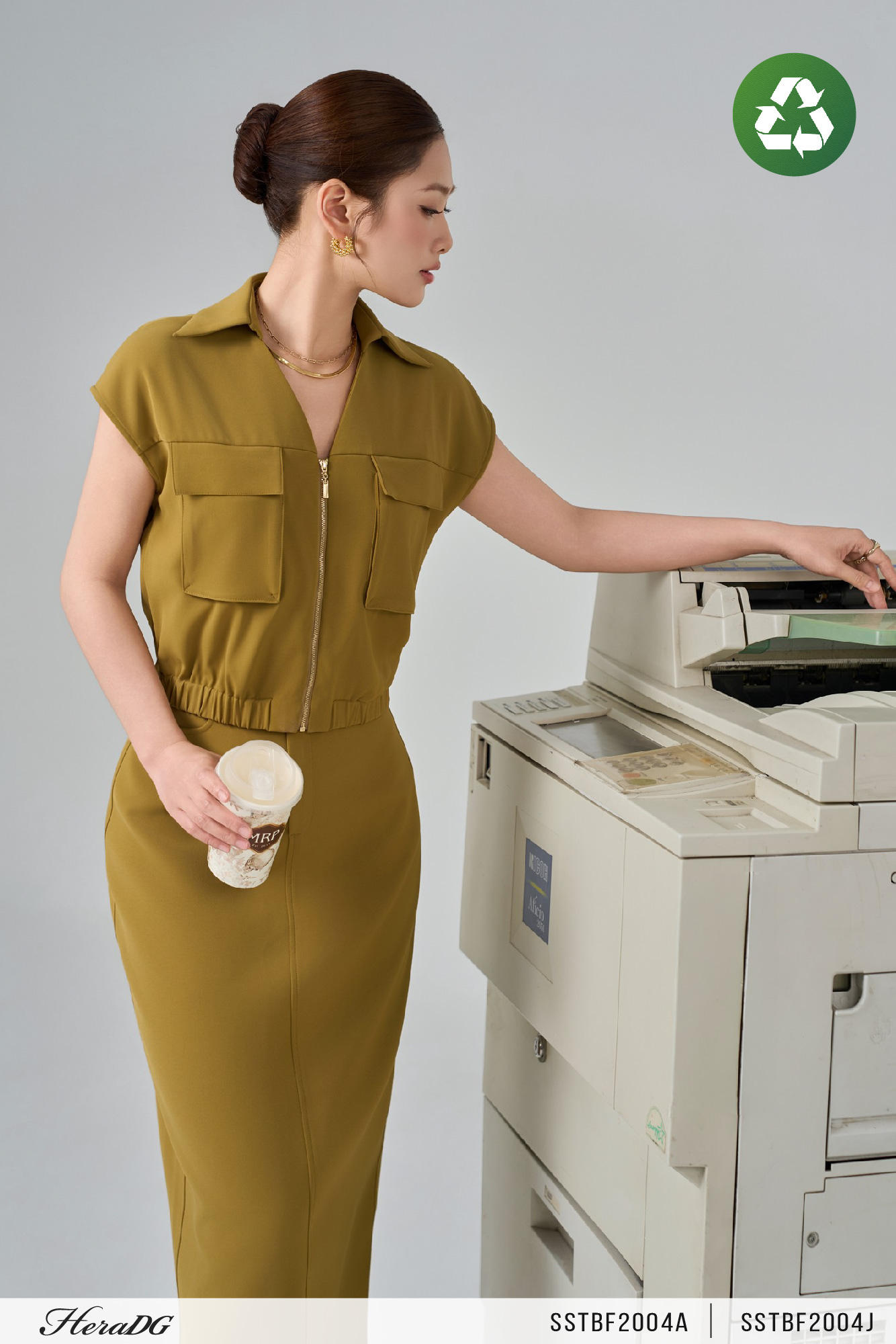 Ảnh của Áo kiểu mở khoá đồng