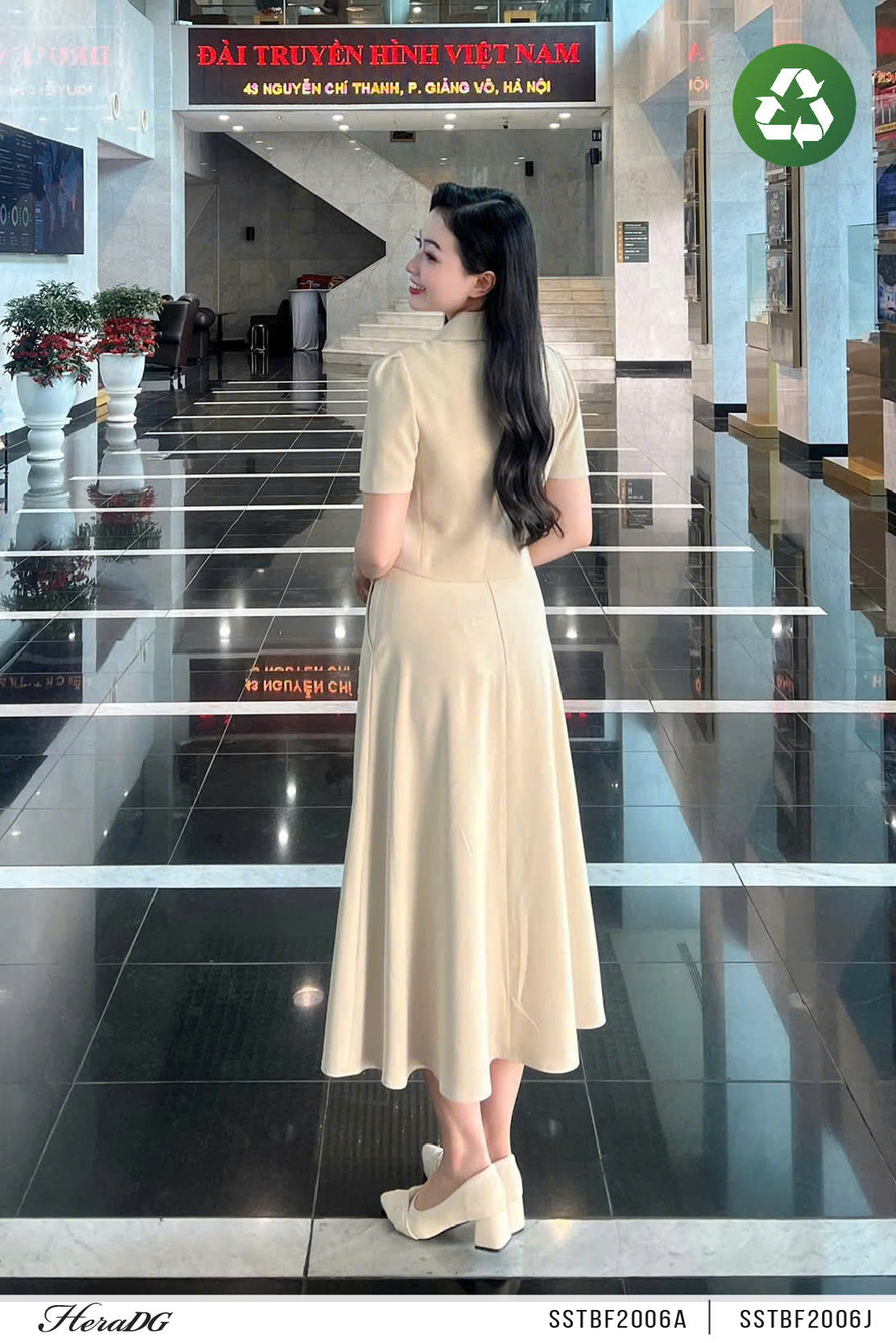 Ảnh của Áo kiểu cổ nơ cách điệu