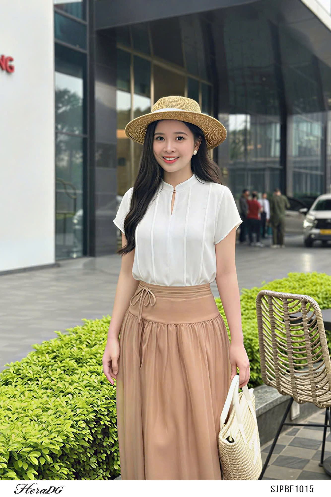 Ảnh của Chân váy tơ dáng xòe