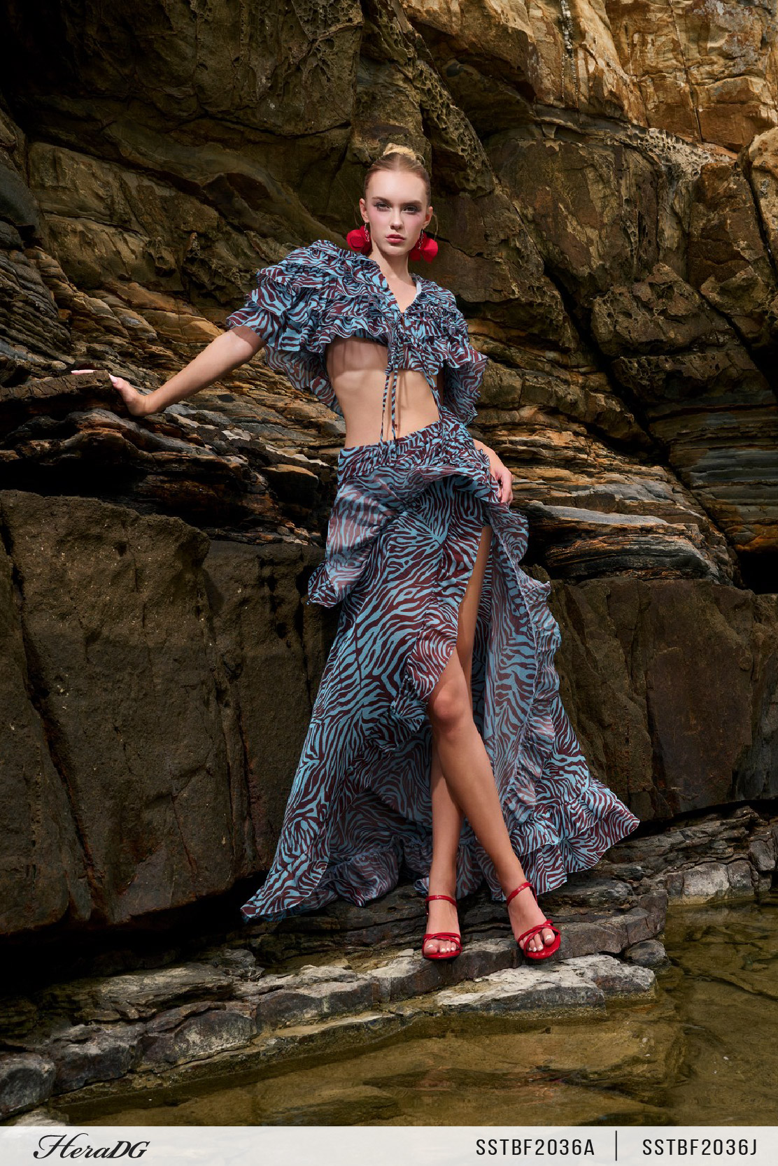 Ảnh của Áo bèo xếp tầng buộc nơ