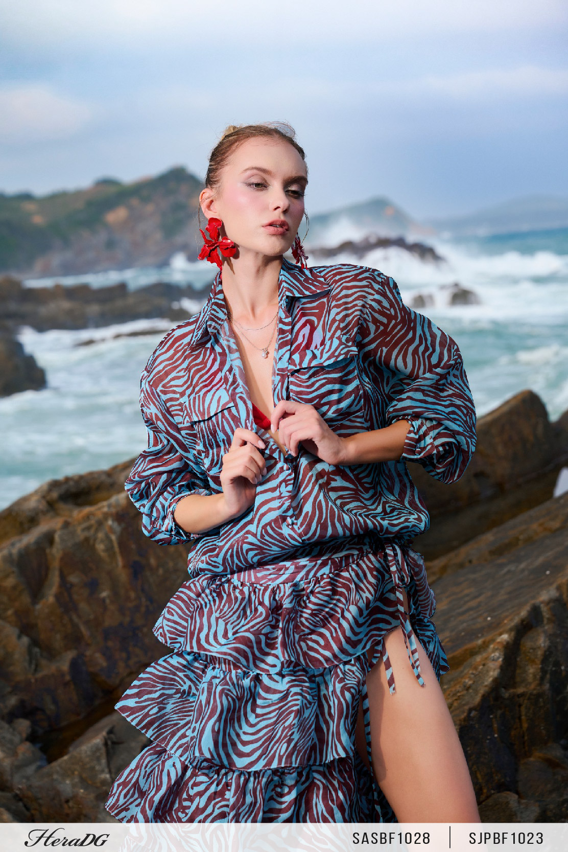 Ảnh của Áo sơ mi cổ trụ dáng rộng