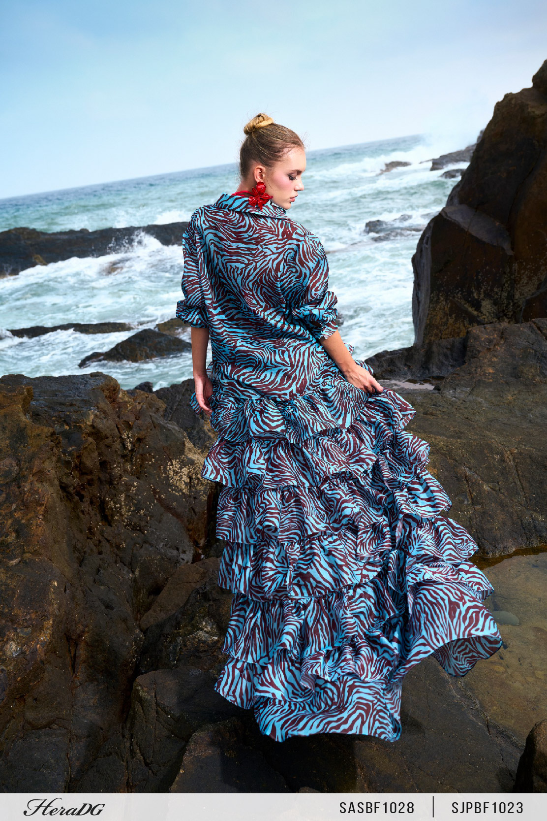 Ảnh của Áo sơ mi cổ trụ dáng rộng