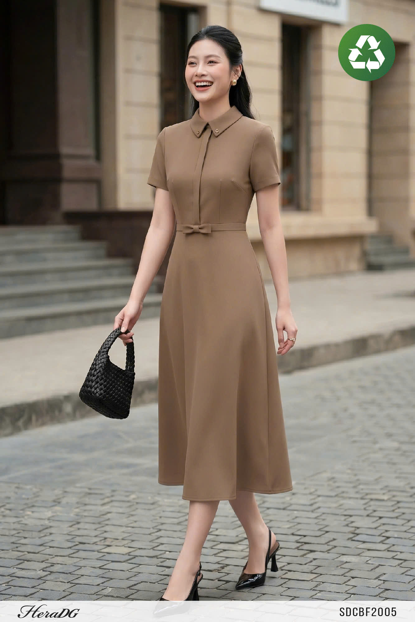 Ảnh của Đầm xoè eo đính nơ
