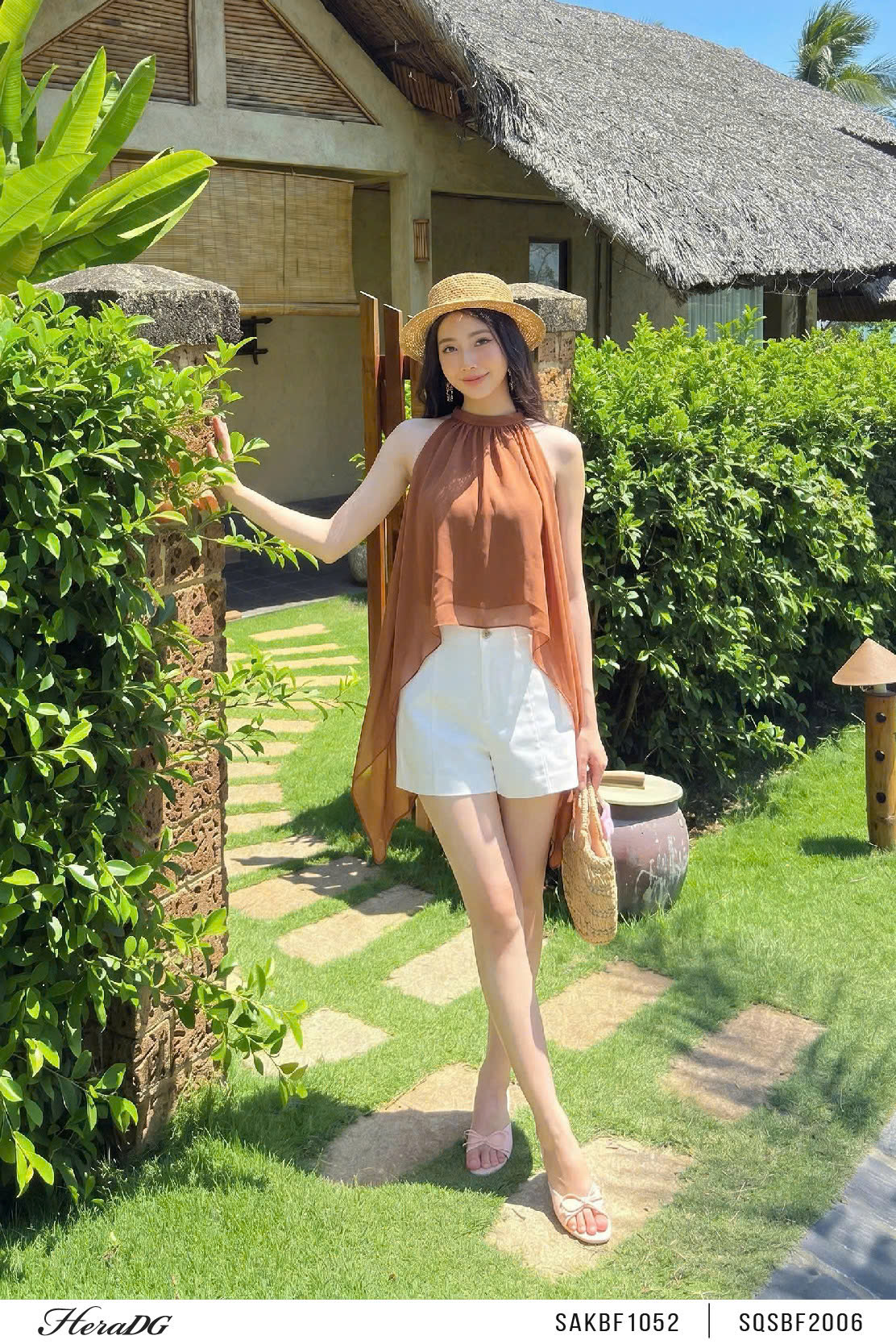 Ảnh của Áo tơ cổ yếm