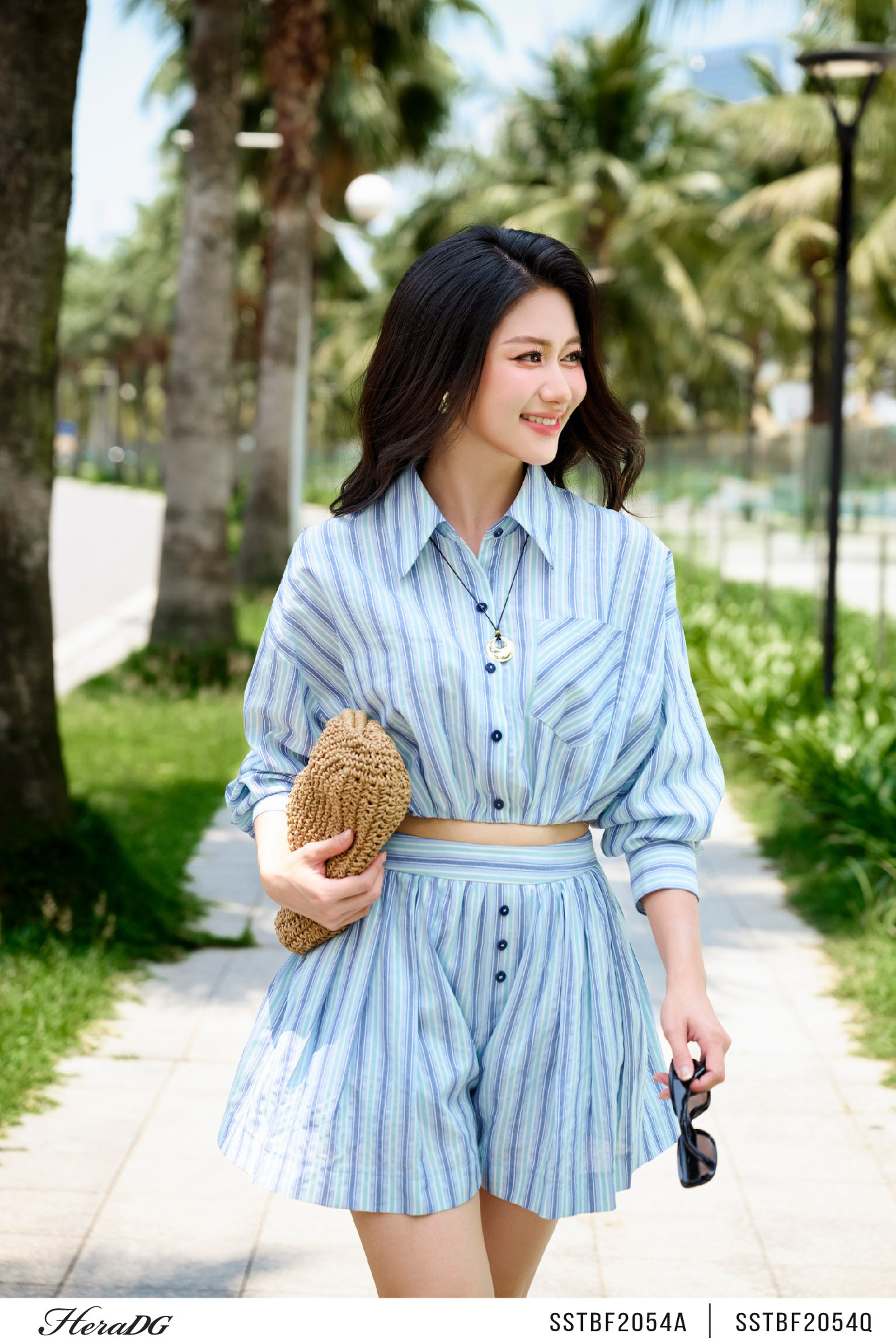 Ảnh của Áo sơ mi gấu xếp ly