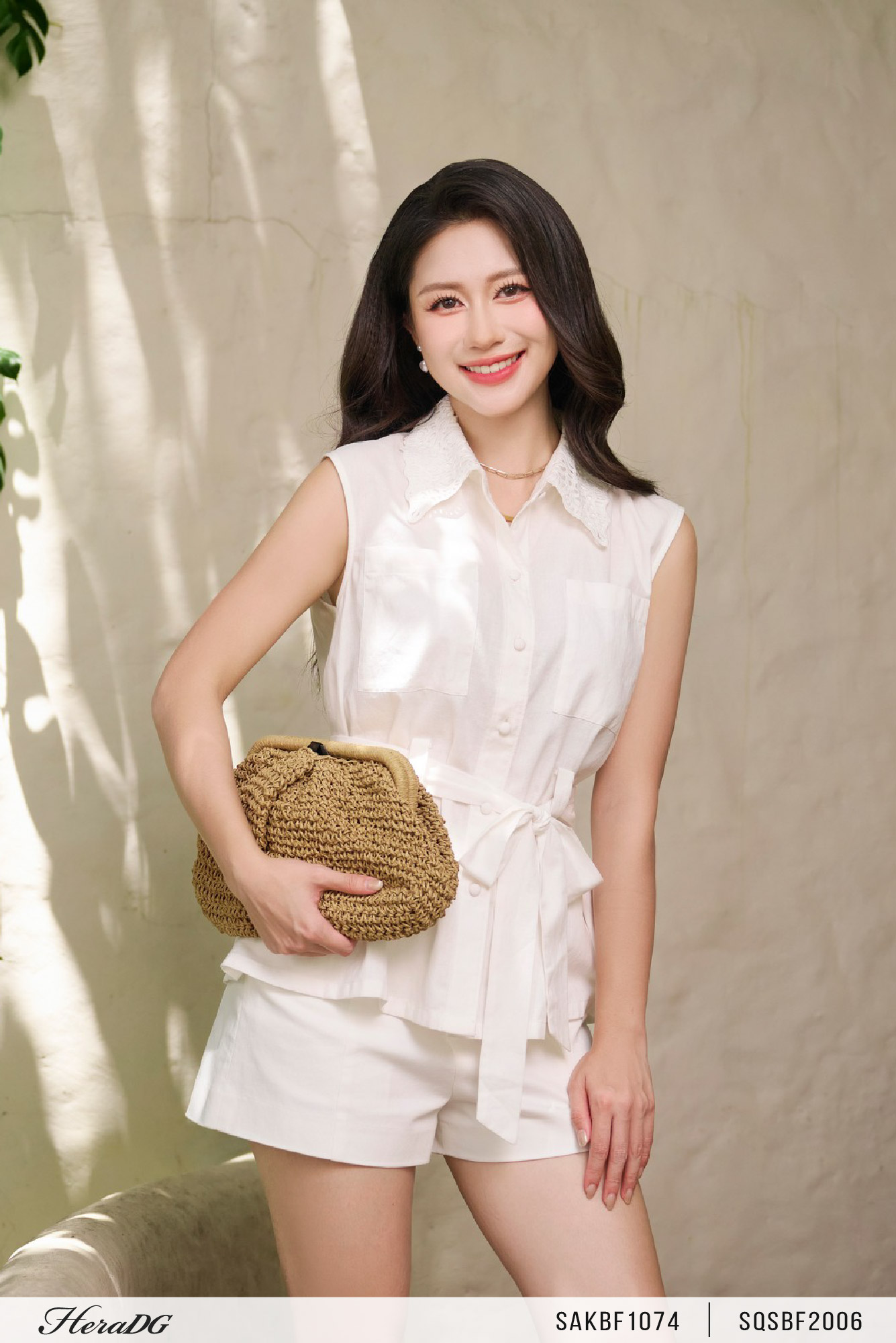 Ảnh của Áo sơ mi cổ ren