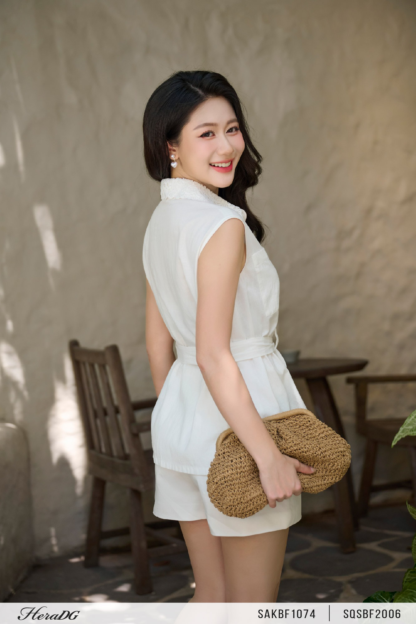 Ảnh của Áo sơ mi cổ ren