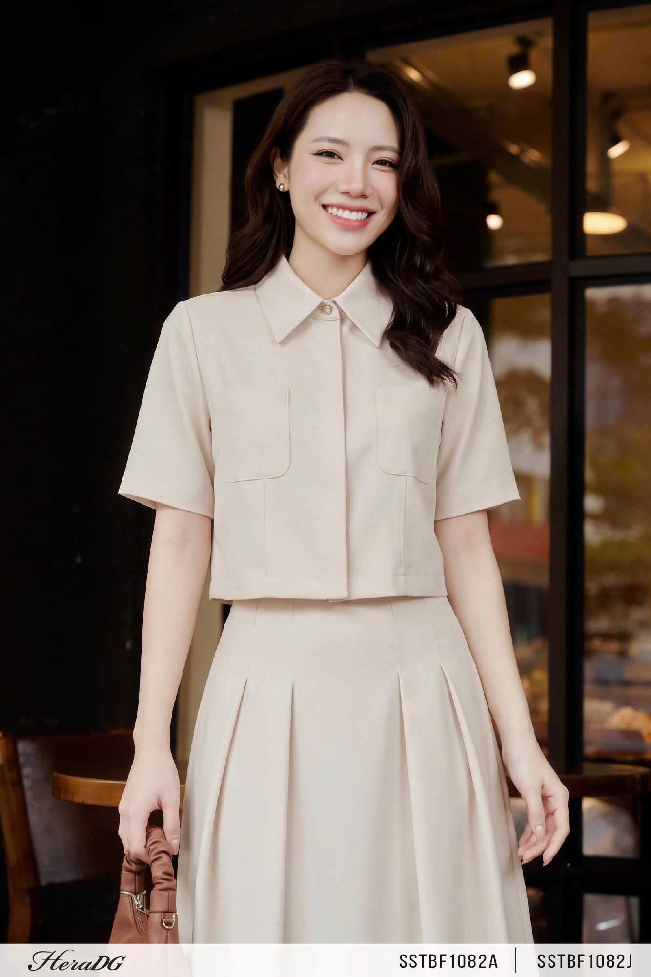 Ảnh của Áo sơ mi dáng croptop