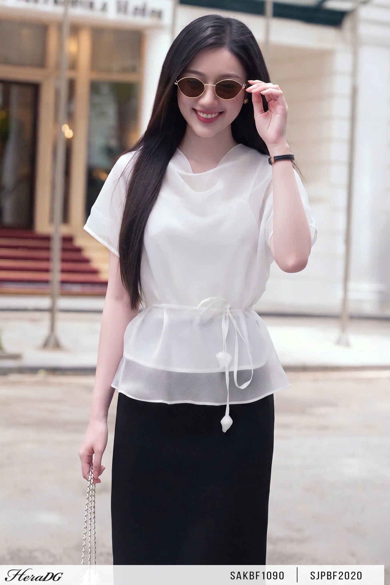 Ảnh của Áo tơ trong cổ đổ