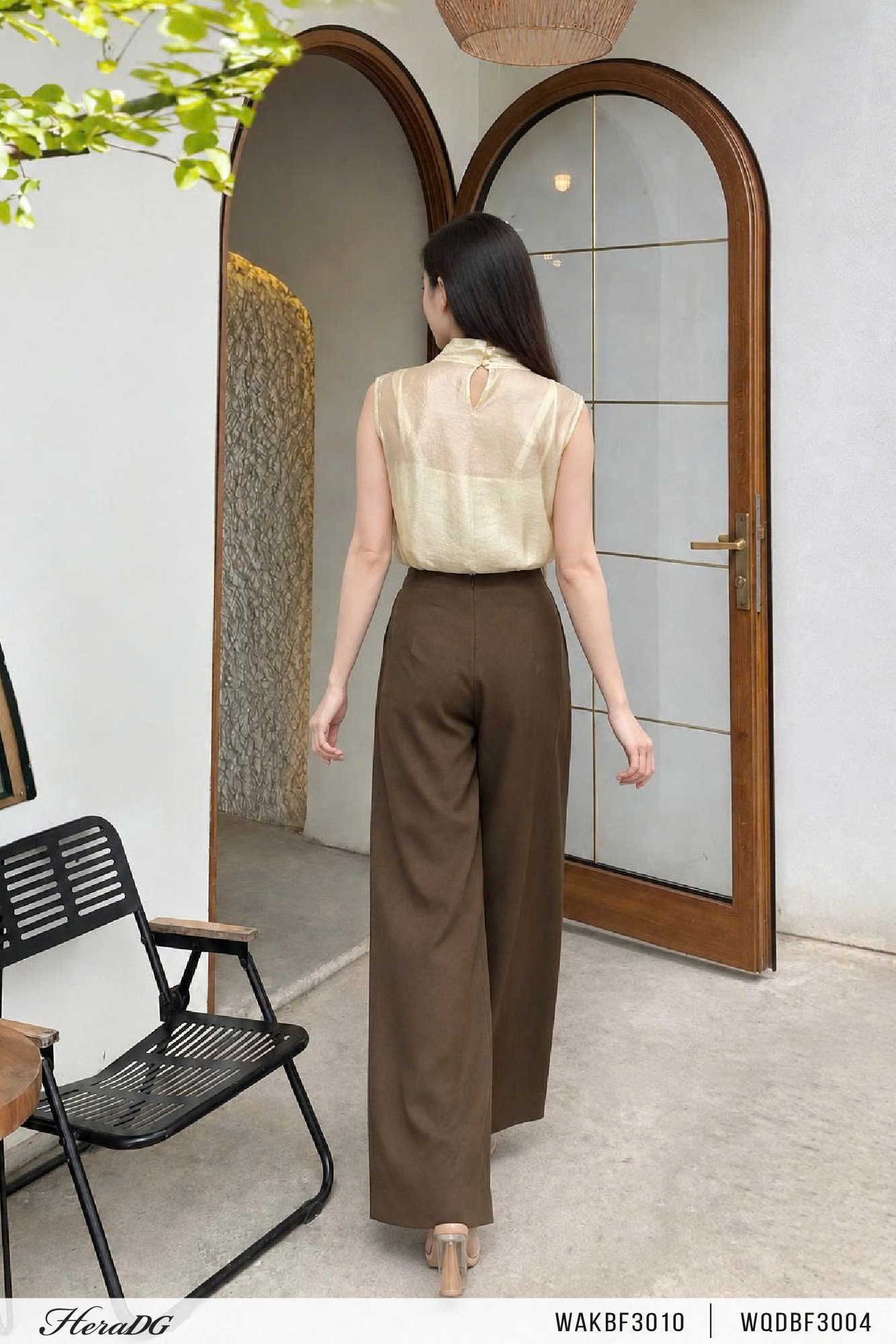 Ảnh của Áo tơ vạt cổ lệch
