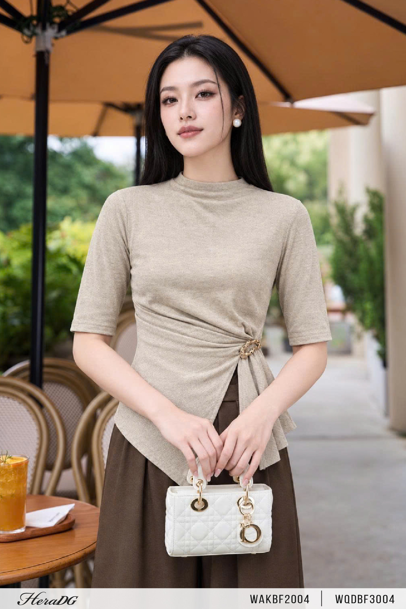 Ảnh của Áo thun tay lỡ xếp eo lệch