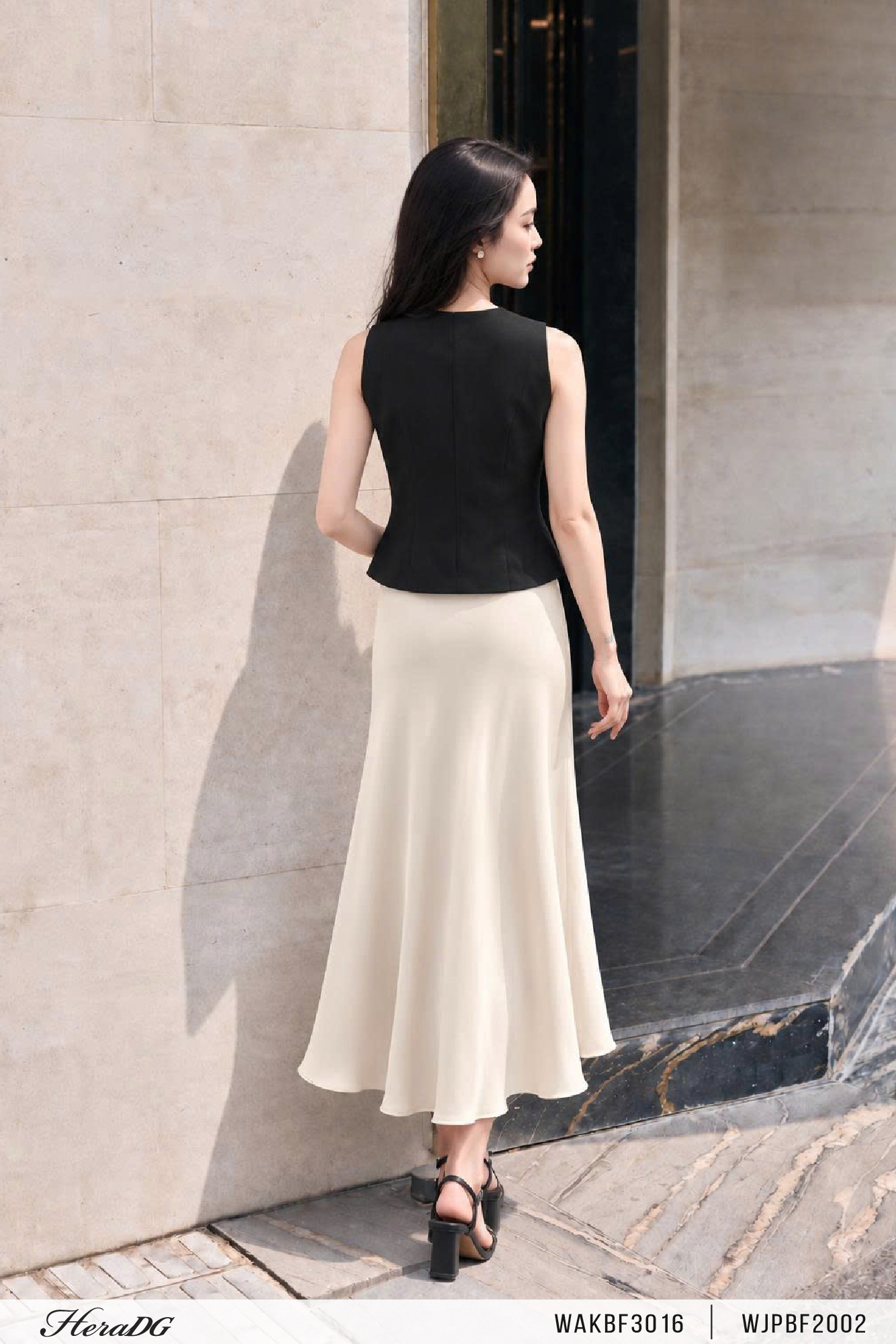 Ảnh của Áo gile dáng ôm